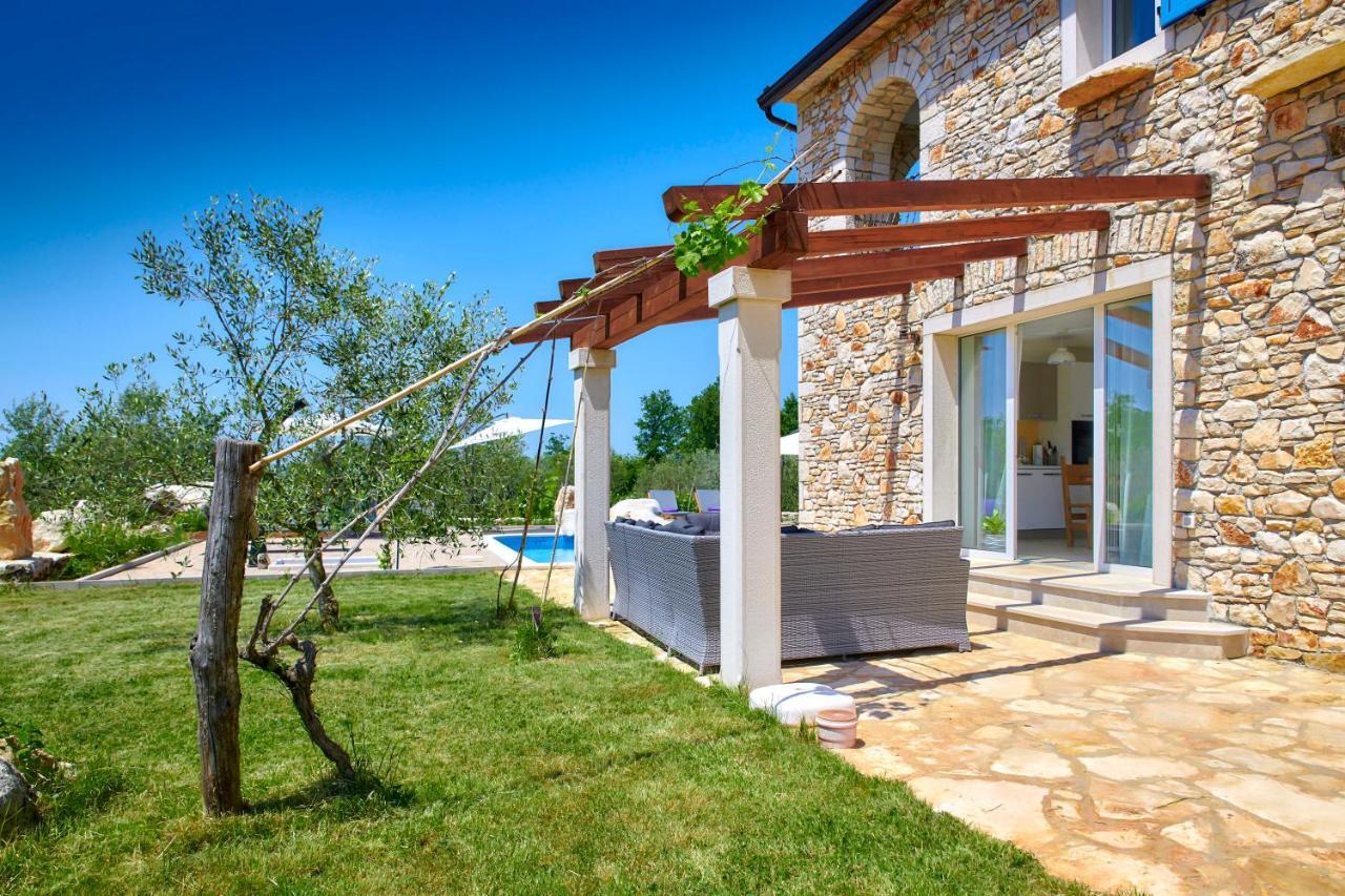 فيلا Relax House Surrounded By Olives And Vineyard Stifanići المظهر الخارجي الصورة