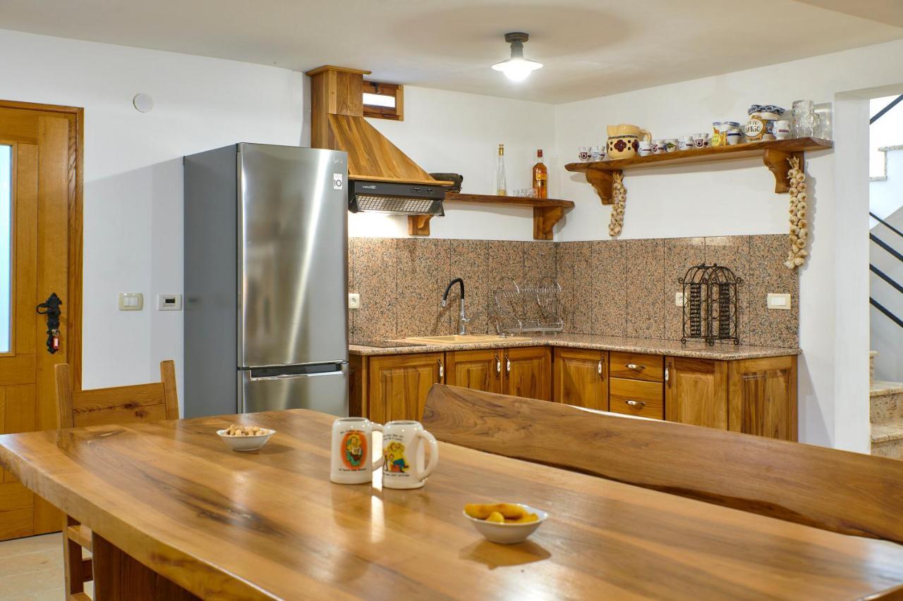 فيلا Relax House Surrounded By Olives And Vineyard Stifanići المظهر الخارجي الصورة