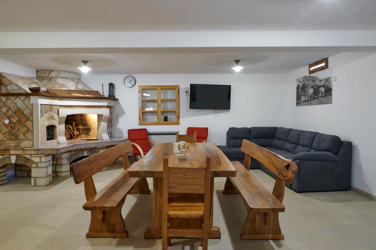 فيلا Relax House Surrounded By Olives And Vineyard Stifanići المظهر الخارجي الصورة