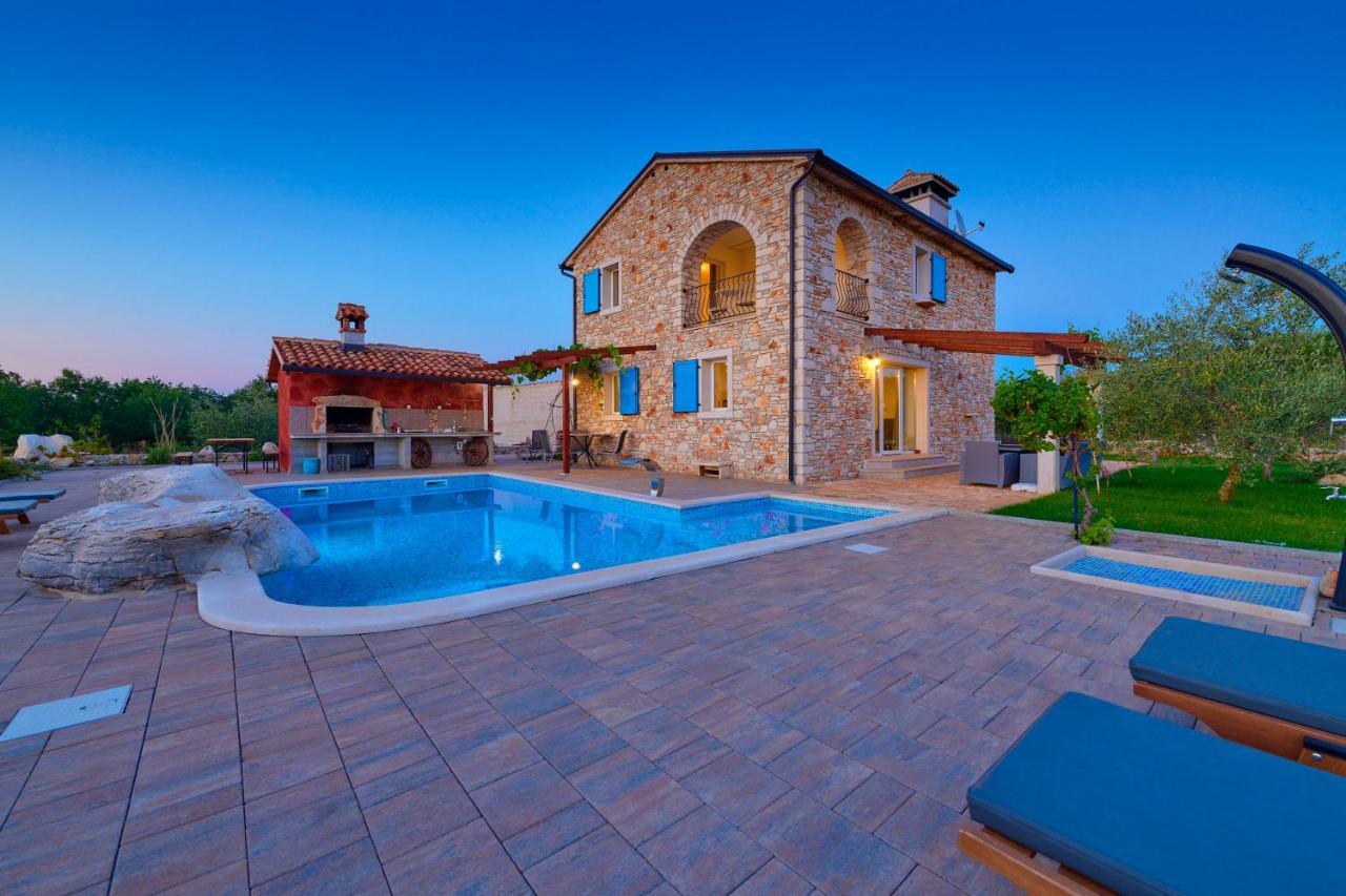 فيلا Relax House Surrounded By Olives And Vineyard Stifanići المظهر الخارجي الصورة