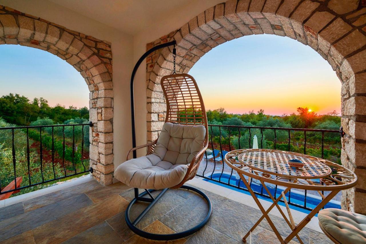 فيلا Relax House Surrounded By Olives And Vineyard Stifanići المظهر الخارجي الصورة